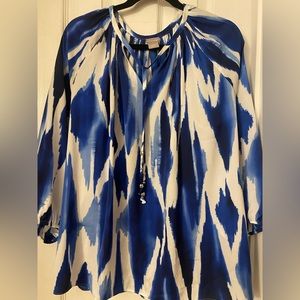Chico’s Size 3 loose fitting 3/4 sleeve lovely blouse